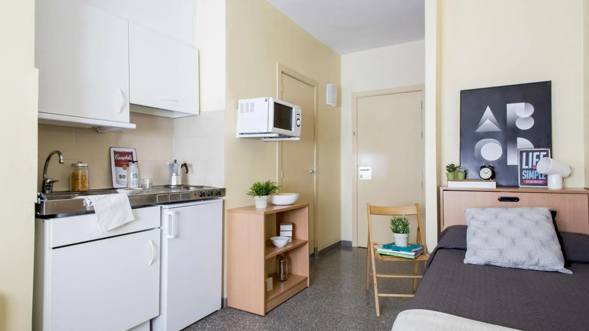 Resa Emperador Carlos V Granada Hostel
